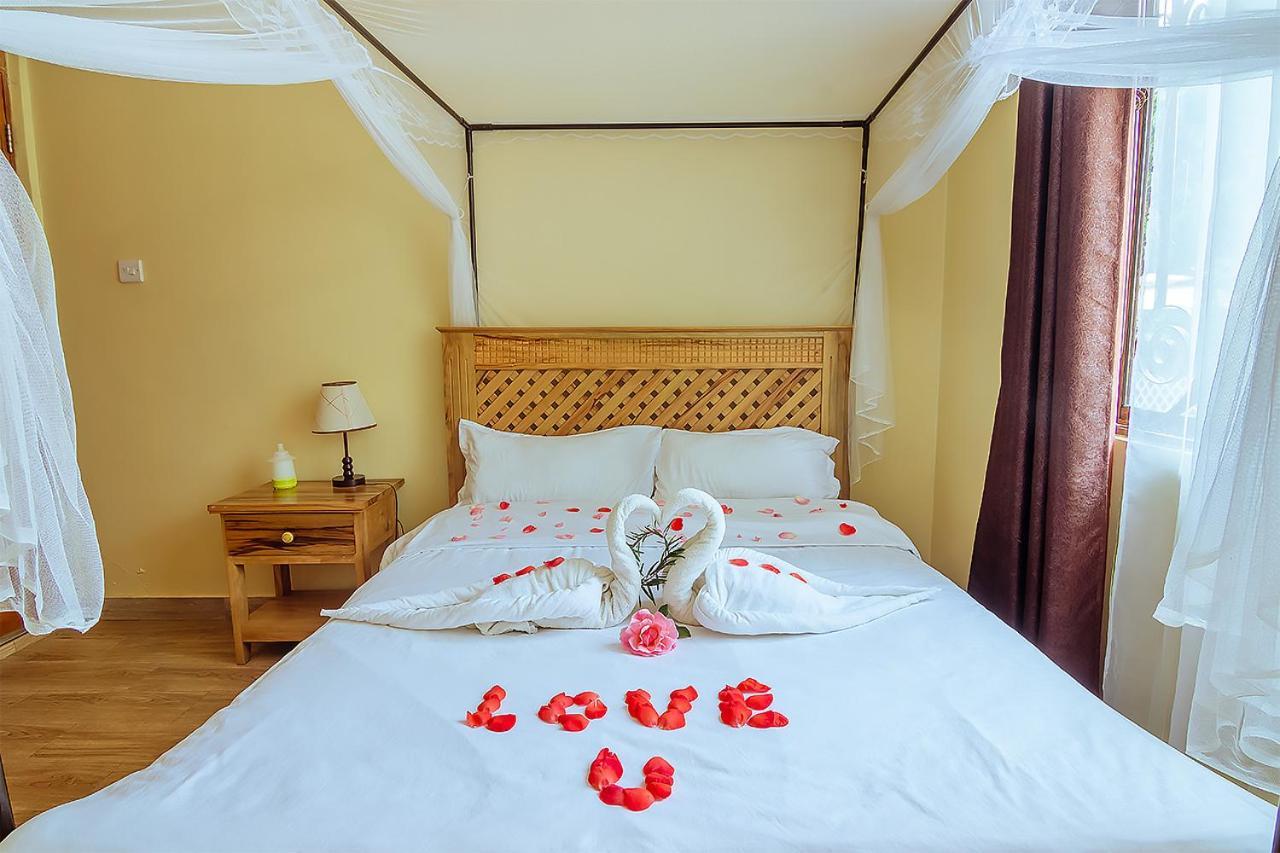 Rayan Apartments & Safaris Аруша Екстер'єр фото