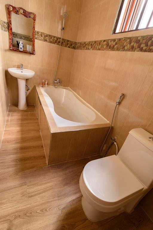 Rayan Apartments & Safaris Аруша Екстер'єр фото