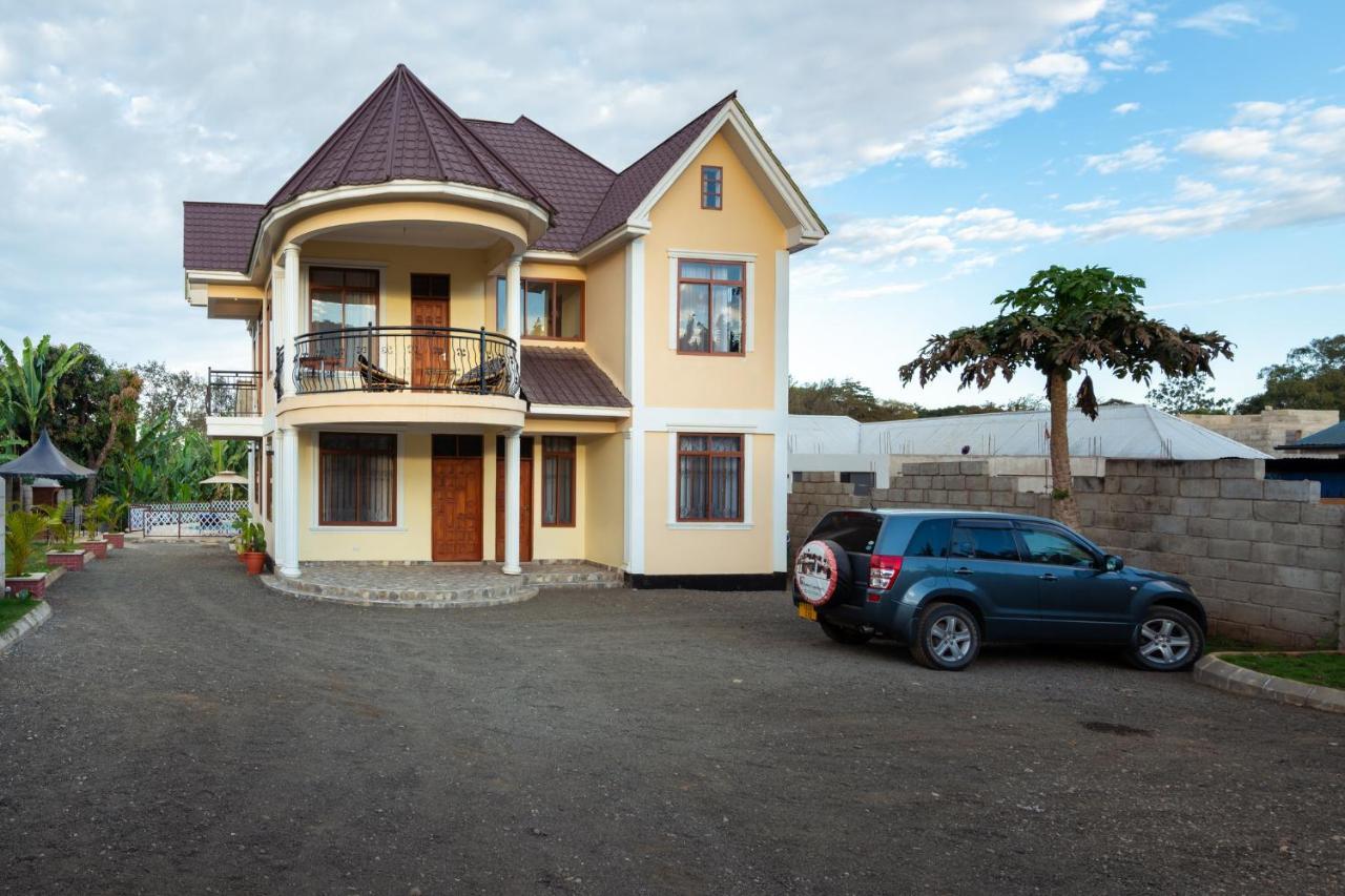Rayan Apartments & Safaris Аруша Екстер'єр фото