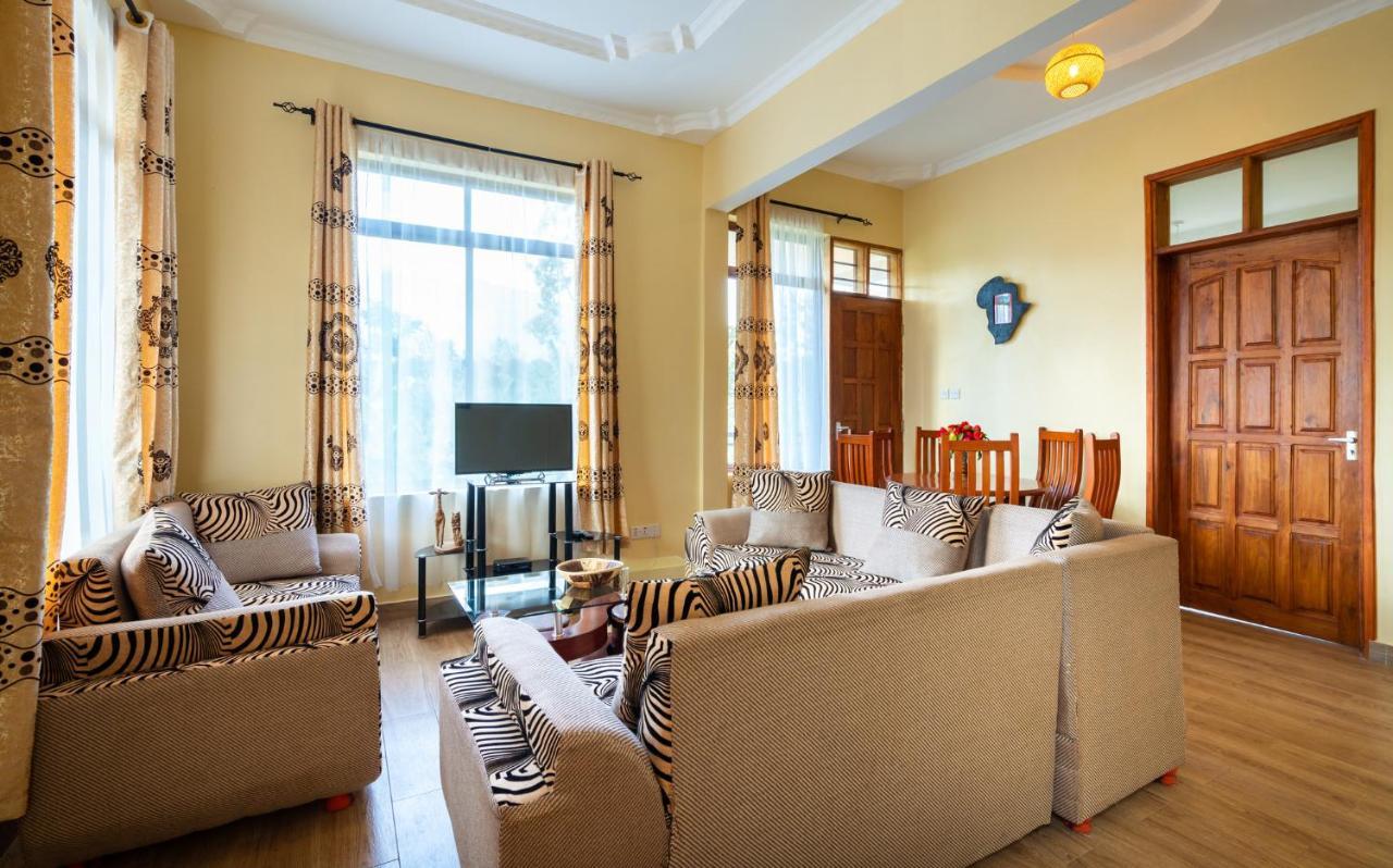 Rayan Apartments & Safaris Аруша Екстер'єр фото